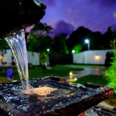 Slnco Villa Katunayaka Exteriör bild