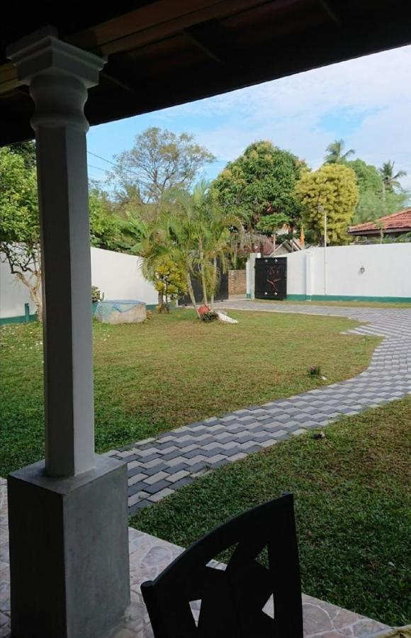 Slnco Villa Katunayaka Exteriör bild